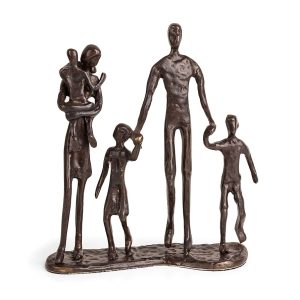 Figurines & Statues